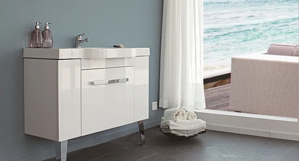 BLOW OUT SALE Aquamoon Aldo 39 White Modern Bathroom Vanity Set - White