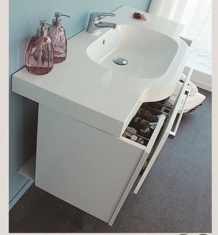 BLOW OUT SALE Aquamoon Aldo 39 White Modern Bathroom Vanity Set - White