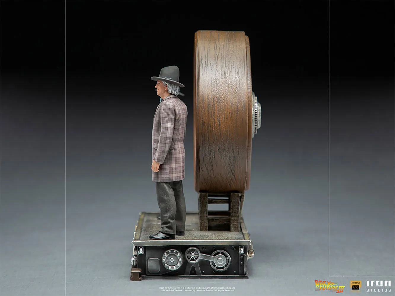 Iron Studios Back to the Future Part III Marty and Doc at the Clock Deluxe 1:10 Scale Statue