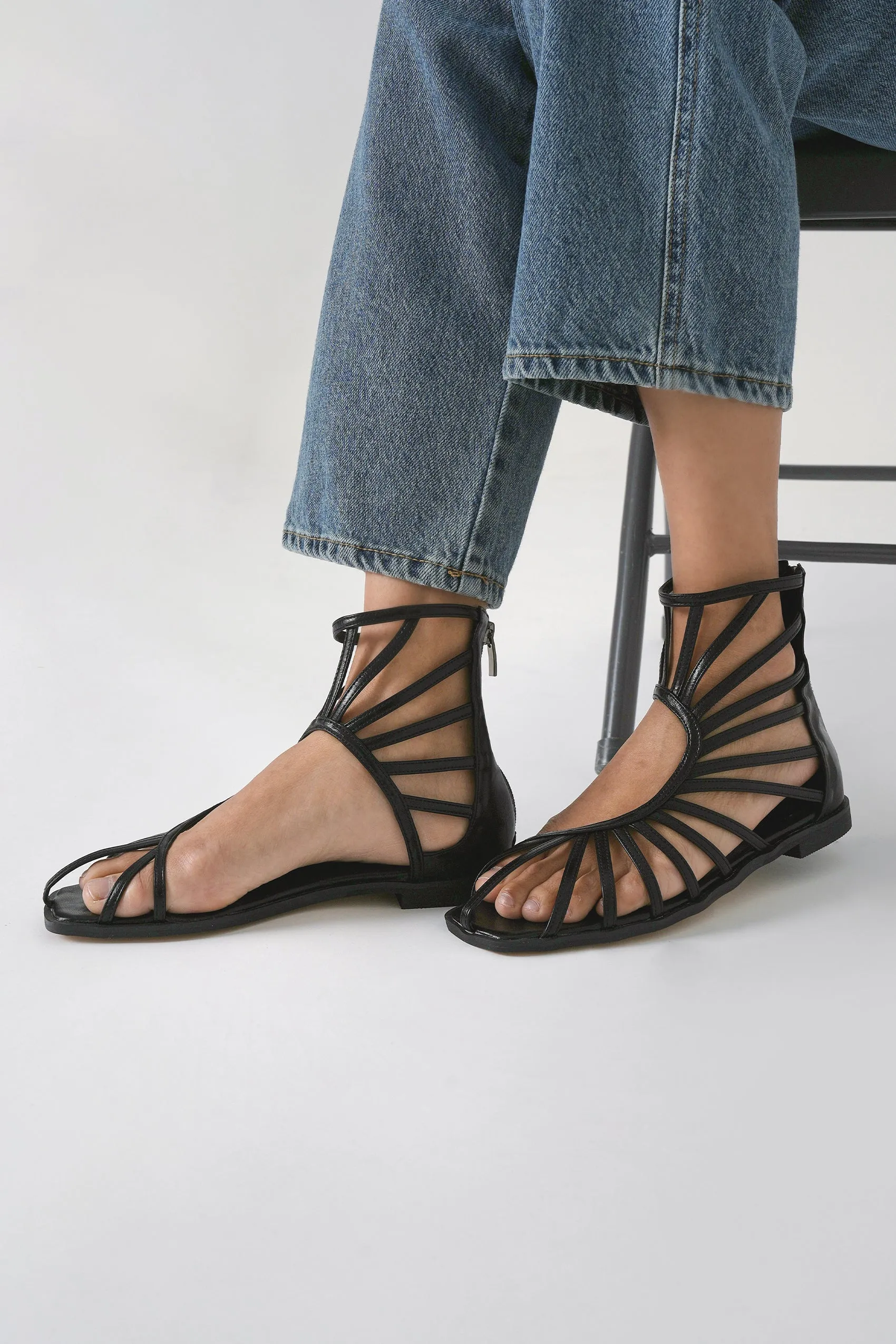 Jana Zip-up Sandals