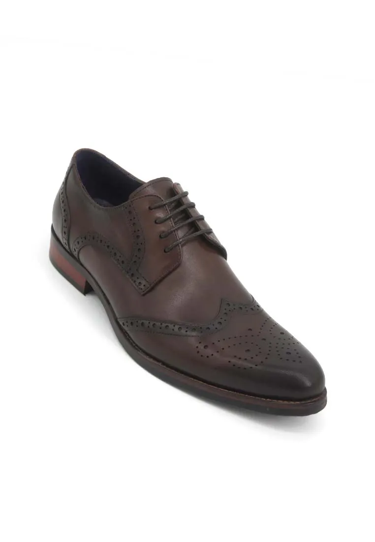 Rad Russel Lace-up Derbies with Wingtips - Brown